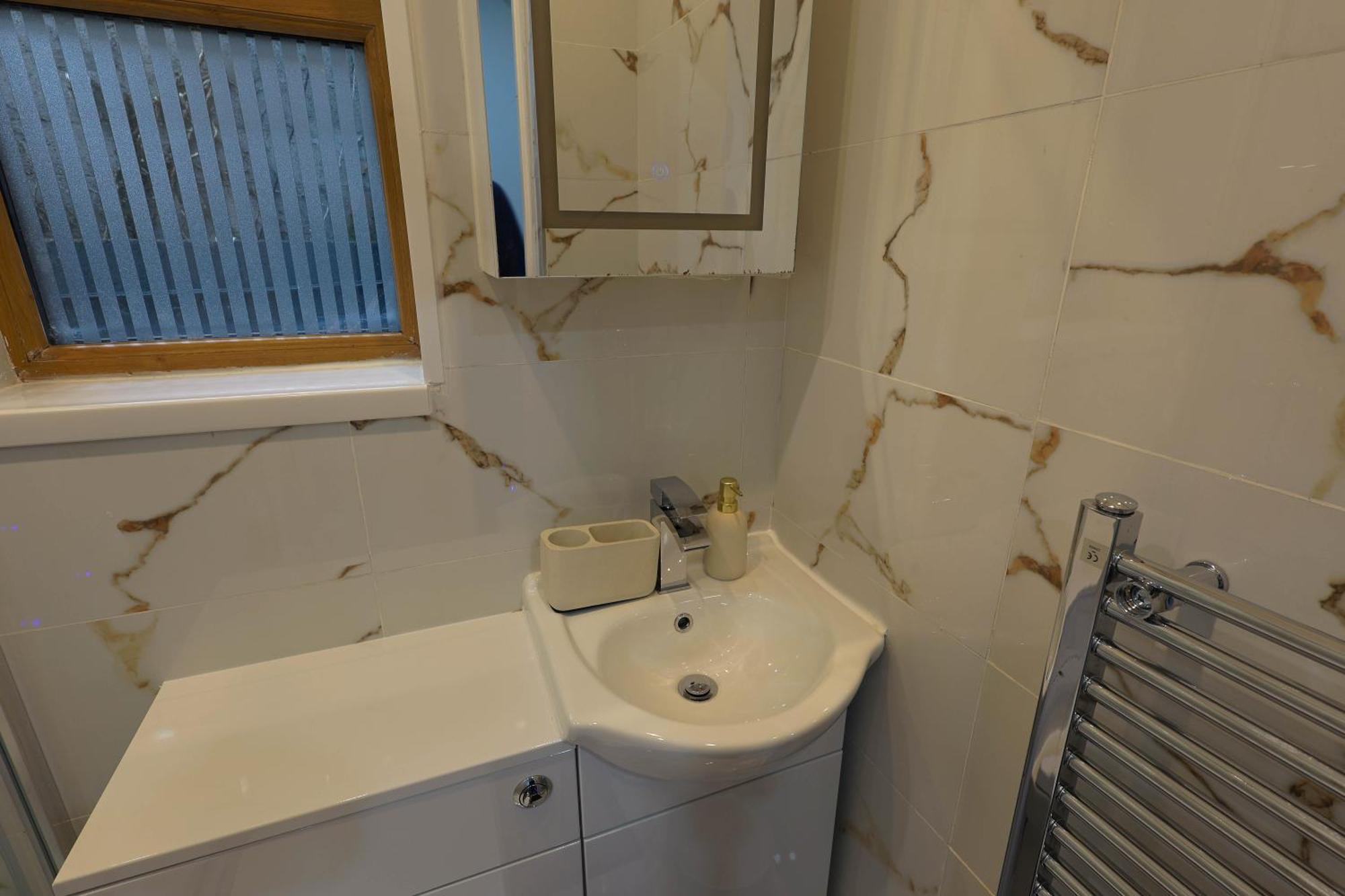 Stylish Apartment In City Centre - Walk Everywhere Cardiff Exteriör bild